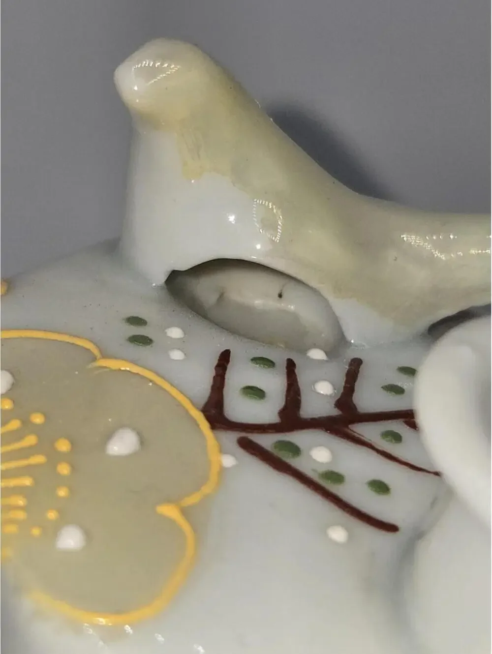 Japanese Singing Sake Bottle Warble Vase Pagoda Design Porcelain 5.5”‎